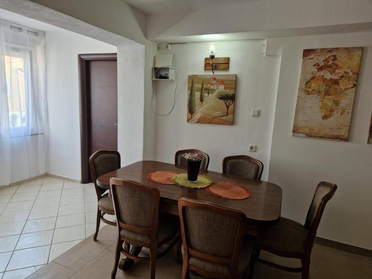 Apartmani Sidro Senj Senj  Quarto foto